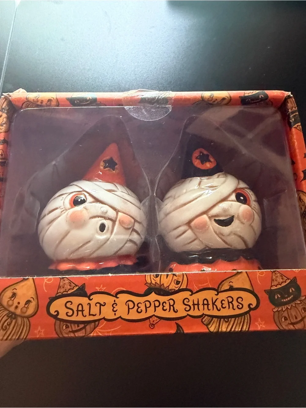New Johanna Parker Halloween Salt & Pepper Shakers Set Mummy Couple Retro 4